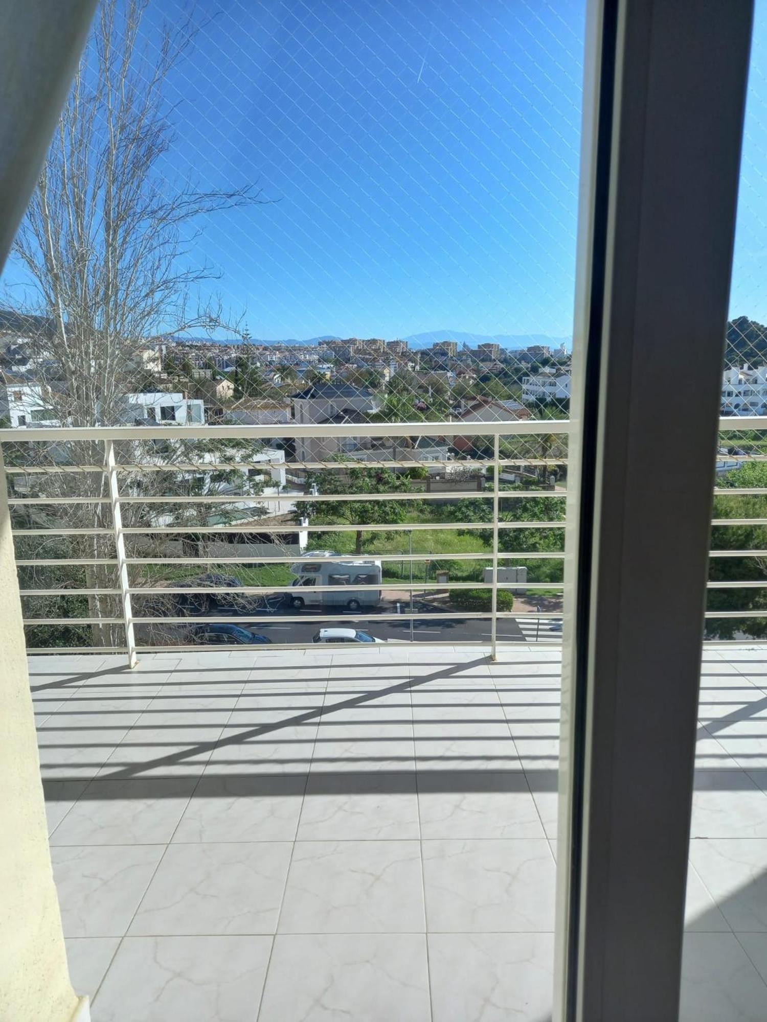 Amplio, Luminoso Y Moderno Apartamento Con Amplia Terraza Y Hermosas Vistas En Exclusiva Urbanizacion بينالماذينا المظهر الخارجي الصورة