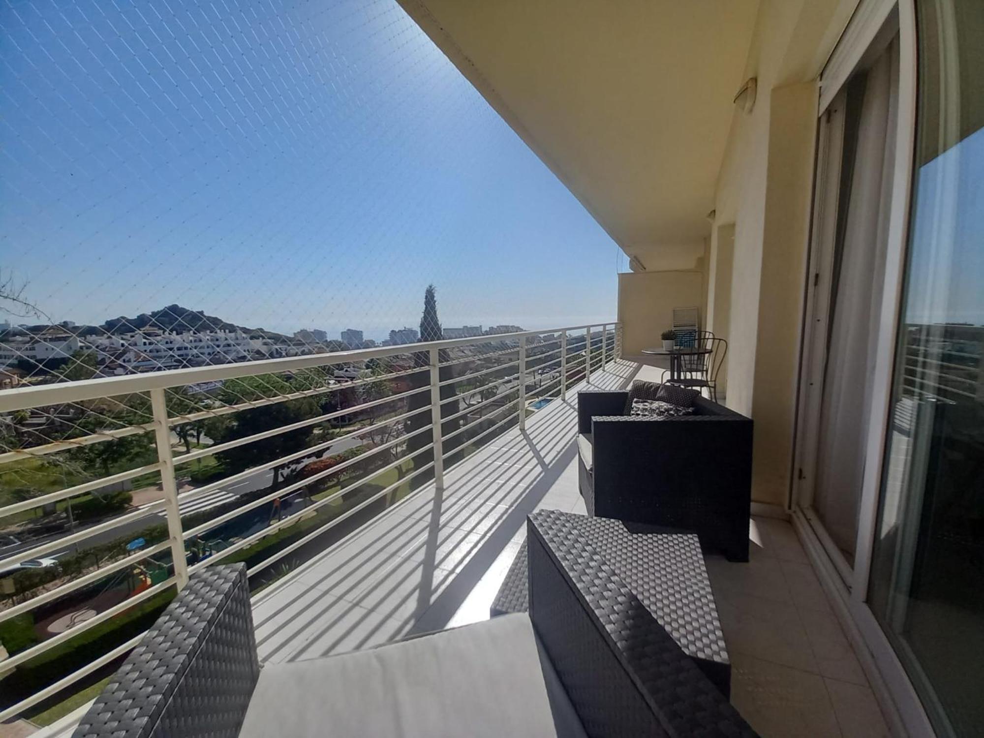 Amplio, Luminoso Y Moderno Apartamento Con Amplia Terraza Y Hermosas Vistas En Exclusiva Urbanizacion بينالماذينا المظهر الخارجي الصورة